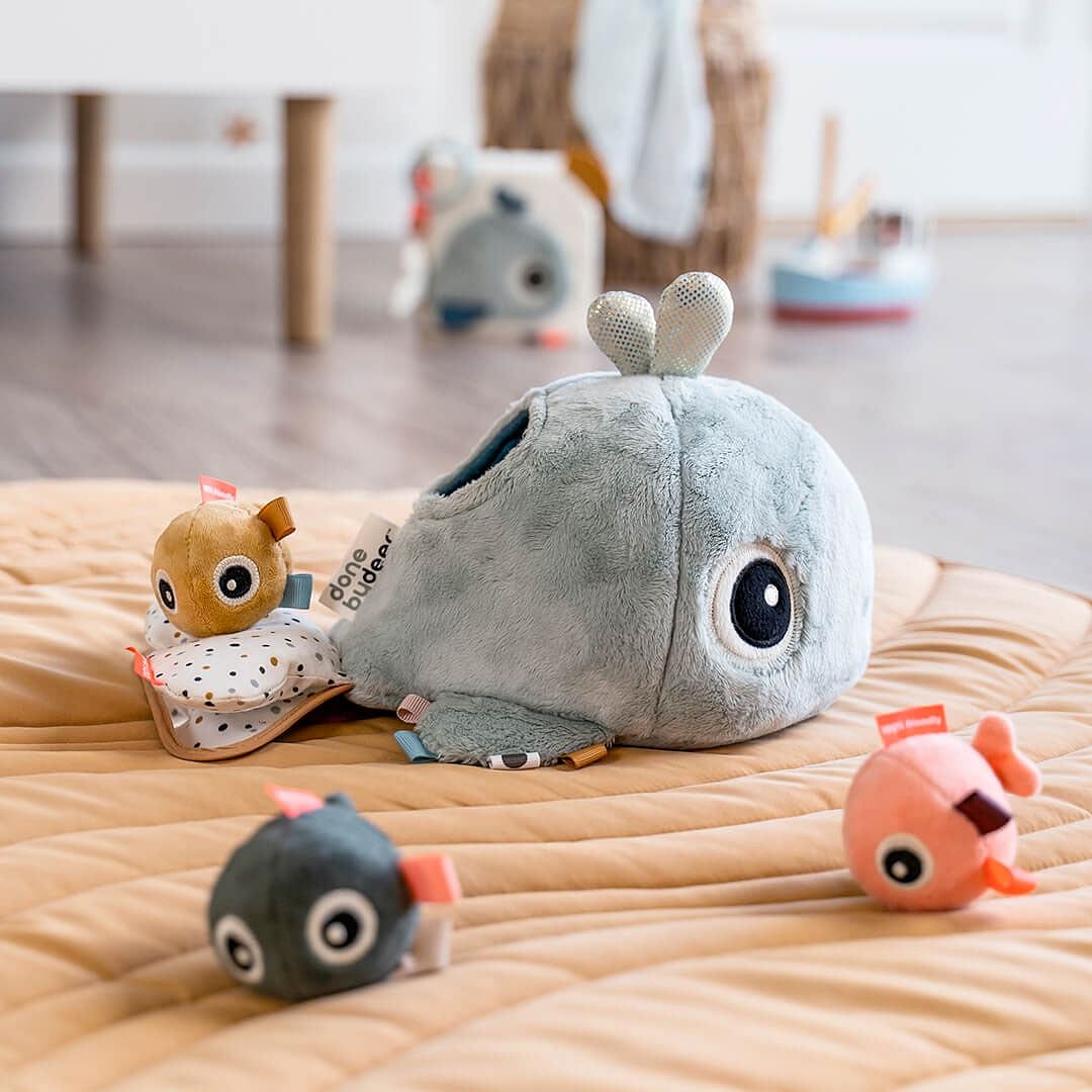 Juguete de actividades esconde y busca Wally azul